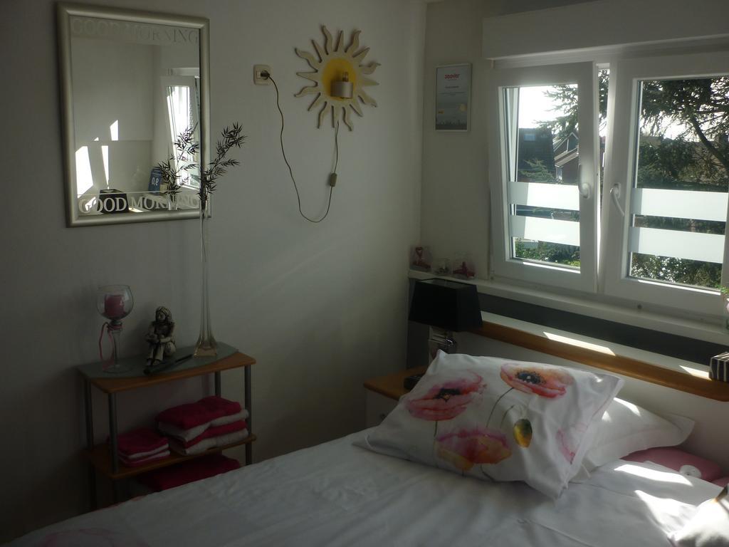 Tonnie'S Bed And Breakfast Kerkrade Exterior photo